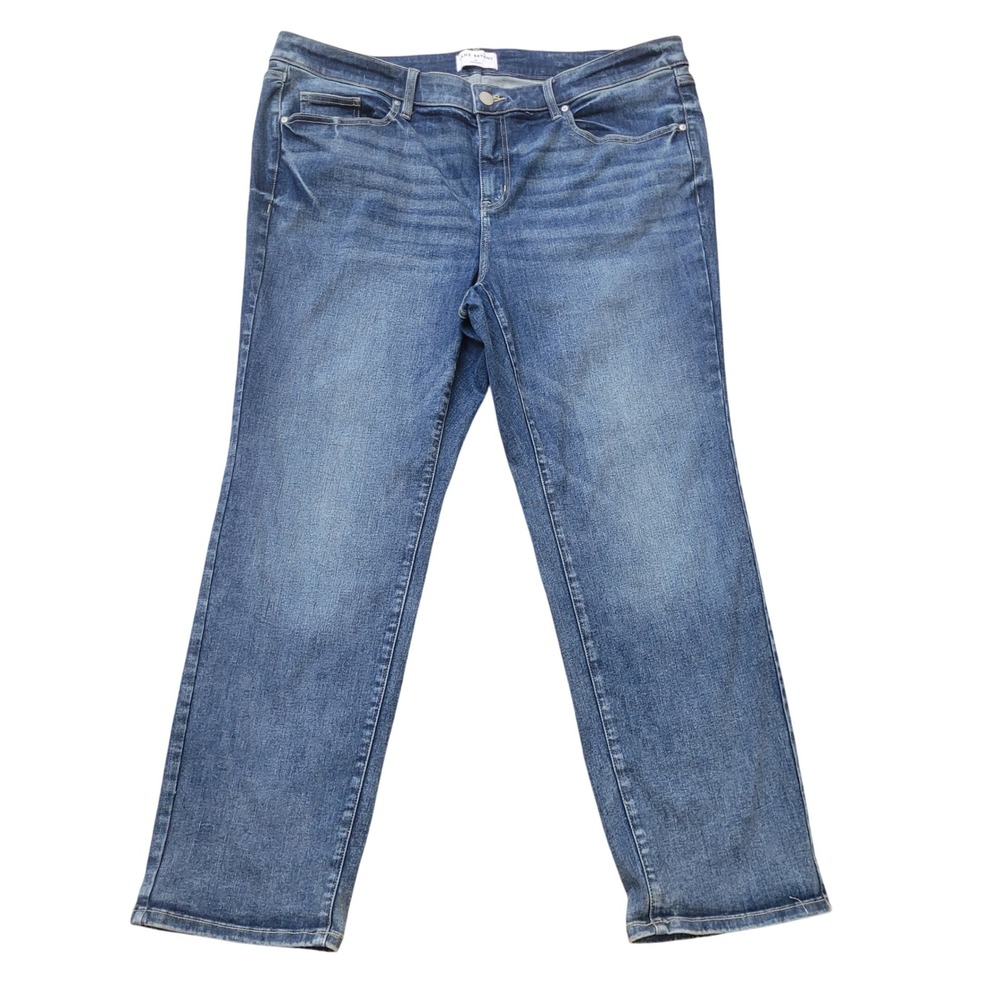 Lane‎ Bryant 20 Straight fit Jeans Medium Wash Mid Rise